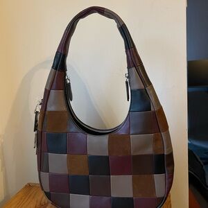 Coachtopia Crescent Multi 2